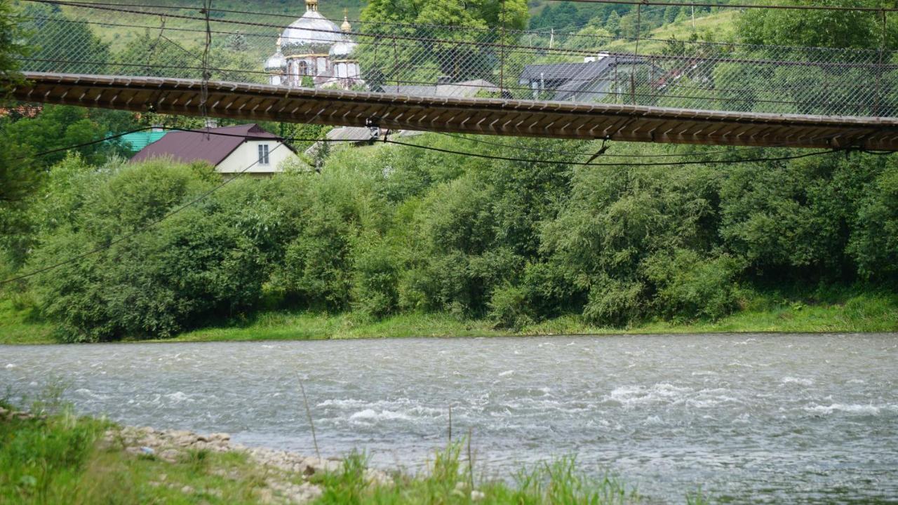 U Dvori Hotel Podgorodtsy Bagian luar foto